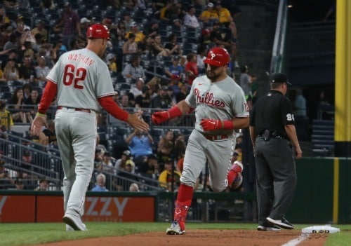 10 questions with  Phillies third base coach Dusty Wathan - The