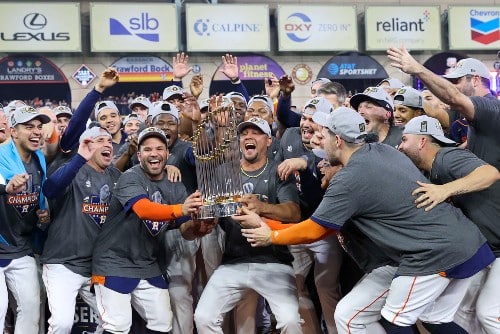 Houston Astros top Philadelphia Phillies 4-1 in Game 6 to win