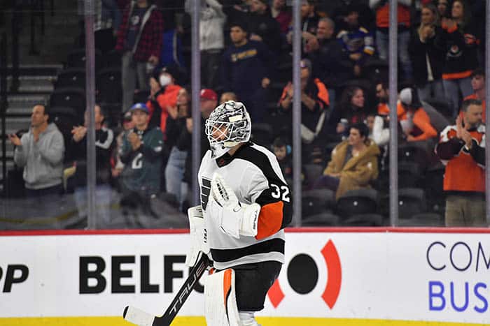 Sandstrom Hurt as Bruins Blank Flyers - sportstalkphilly - News, rumors,  game coverage of the Philadelphia Eagles, Philadelphia Phillies,  Philadelphia Flyers, and Philadelphia 76ers