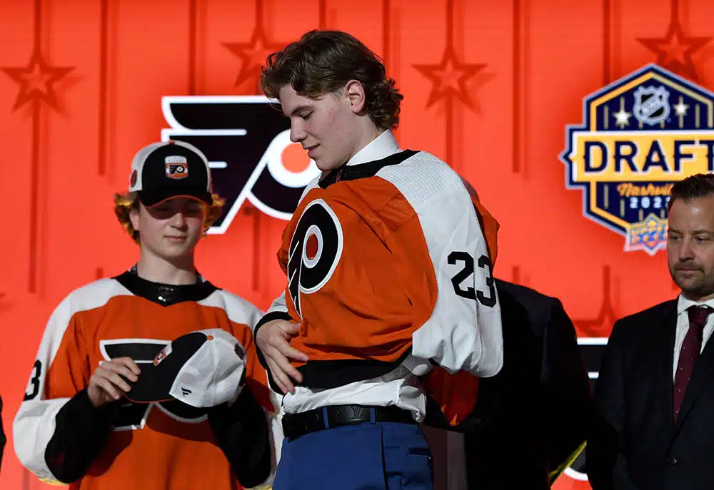 Flyers News: Oliver Bonk Signs Entry-Level Deal