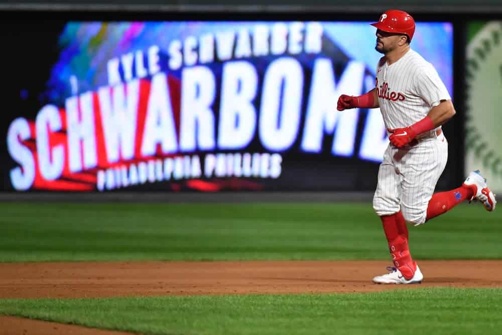 Phillies in command in NLCS