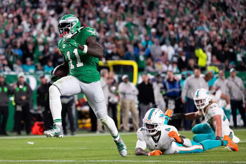 Eagles Postgame Report: Birds Stifle Dolphins Offense In Win