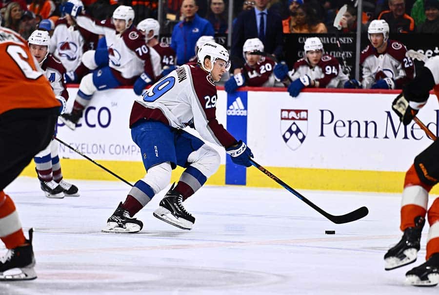 Colorado Avalanche center Nathan MacKinnon (29) controls the puck against the Philadelphia Flyers in the first period at Wells Fargo Center.